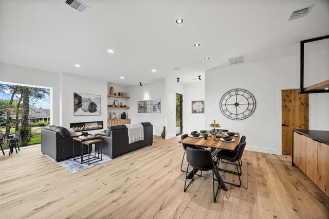 3805 Vail Court, Montgomery, TX 77356