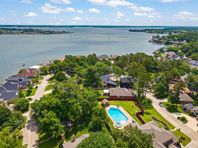 3805 Vail Court, Montgomery, TX 77356