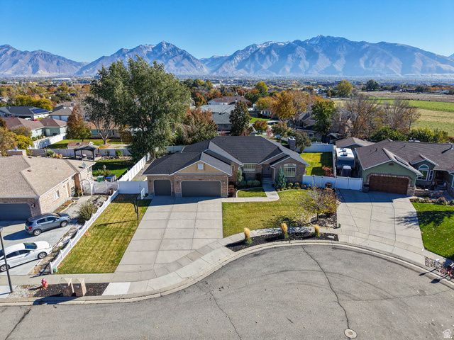 9909 S DREAM CIR, South Jordan, UT 84095