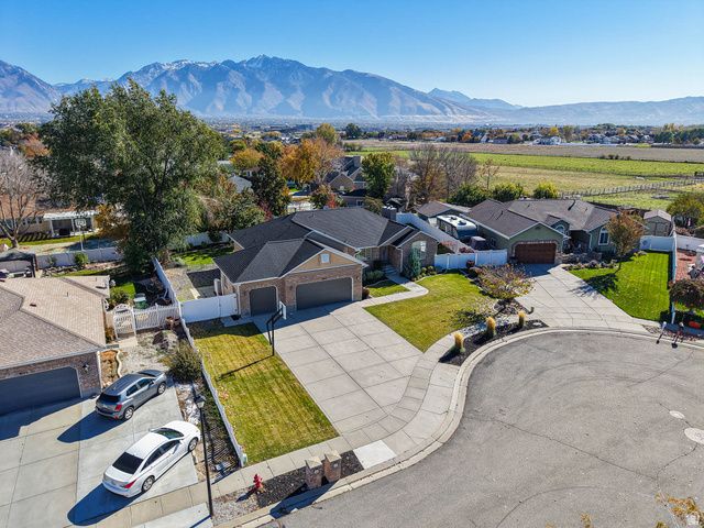 9909 S DREAM CIR, South Jordan, UT 84095