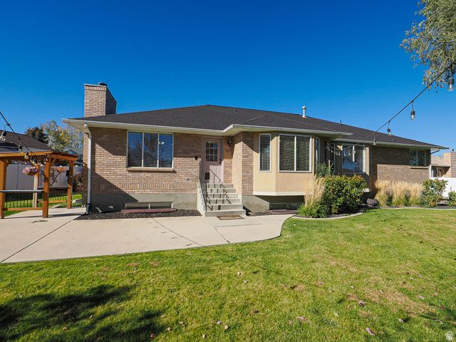 9909 S DREAM CIR, South Jordan, UT 84095