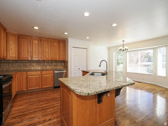 9909 S DREAM CIR, South Jordan, UT 84095