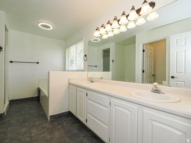 9909 S DREAM CIR, South Jordan, UT 84095