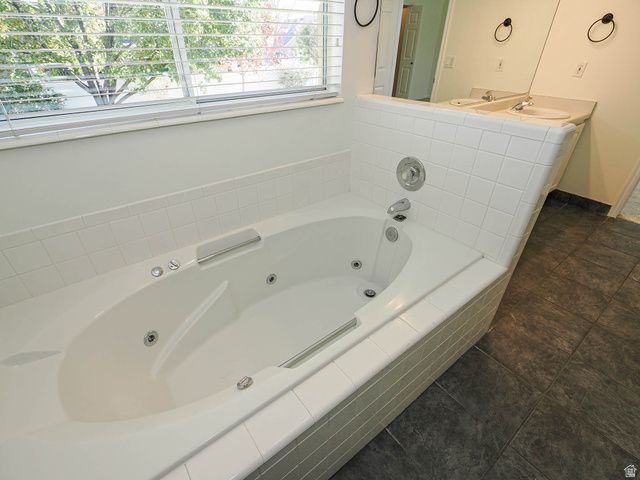 9909 S DREAM CIR, South Jordan, UT 84095