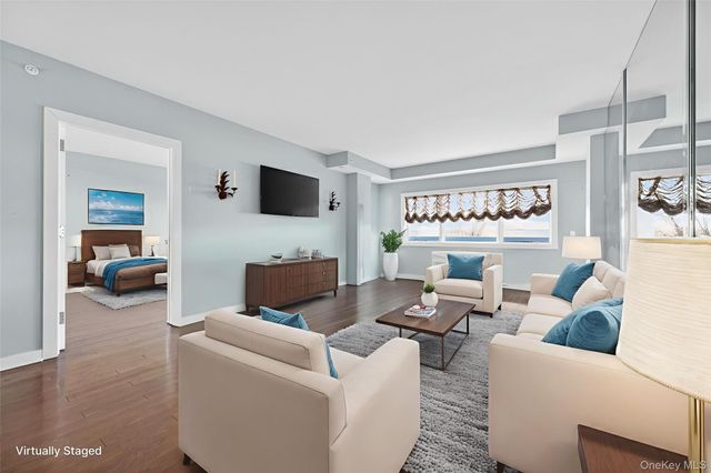 433 Main Street 103, Port Washington, NY 11050