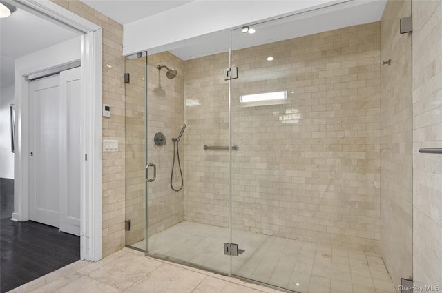 433 Main Street 103, Port Washington, NY 11050