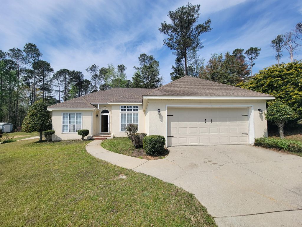 948 W Hunting Horn Way, Evans, GA 30809