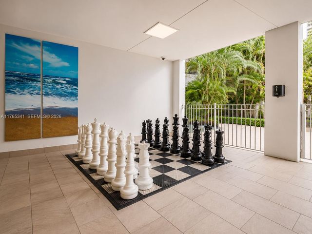 19390 Collins Avenue 312, Sunny Isles Beach, FL 33160