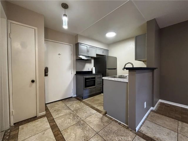 20234 Cantara Street 136, Winnetka, CA 91306
