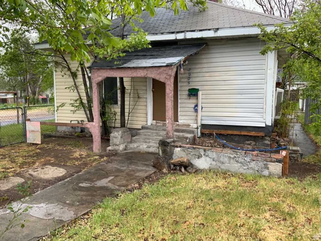 3005 S 9000 W, Magna, UT 84044
