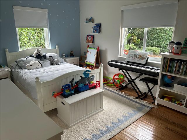 1240 S Alhambra Cir, Coral Gables, FL 33146