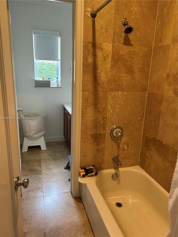 1240 S Alhambra Cir, Coral Gables, FL 33146