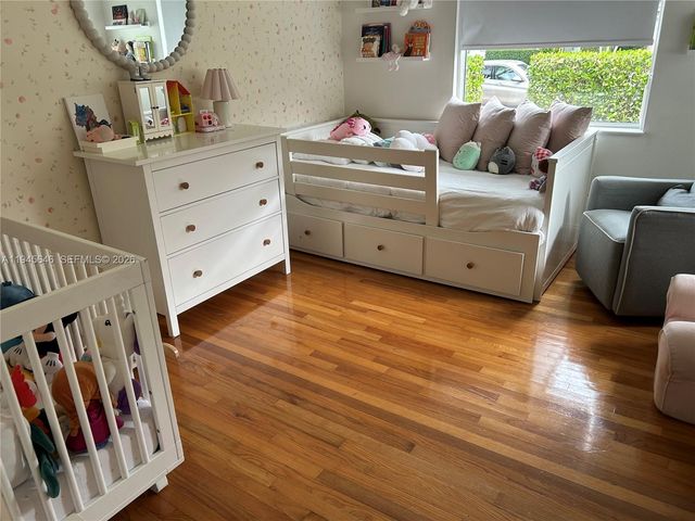 1240 S Alhambra Cir, Coral Gables, FL 33146