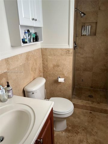 1240 S Alhambra Cir, Coral Gables, FL 33146