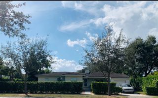 1240 S Alhambra Cir, Coral Gables, FL 33146