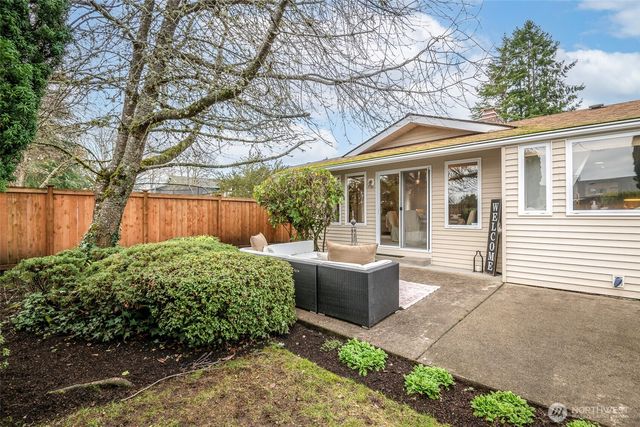 61 Bonney Street, Steilacoom, WA 98388