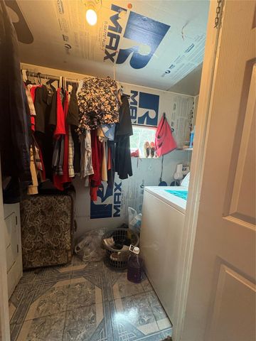 13013 Breezeway Street, Houston, TX 77037