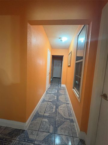 13013 Breezeway Street, Houston, TX 77037