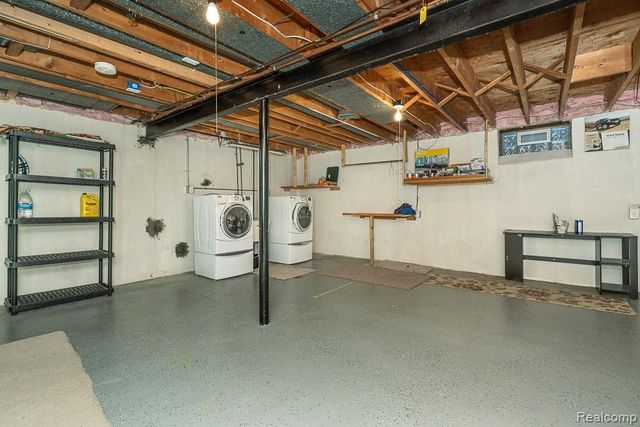 1760 Trailwood Path, Bloomfield Hills, MI 48301