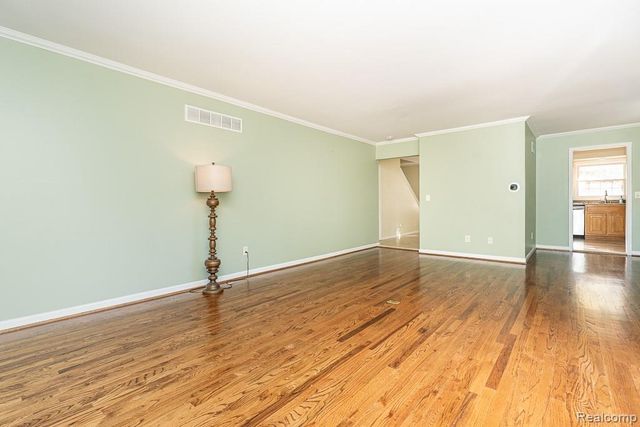 1760 Trailwood Path, Bloomfield Hills, MI 48301