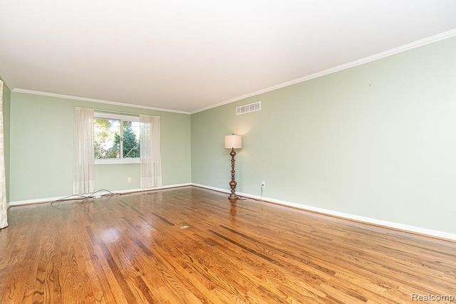 1760 Trailwood Path, Bloomfield Hills, MI 48301