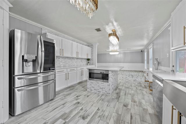 1010 Stillgate Court, Spring, TX 77373