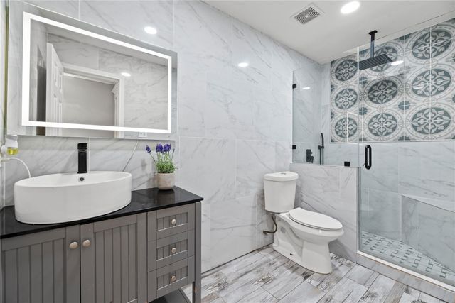 1010 Stillgate Court, Spring, TX 77373