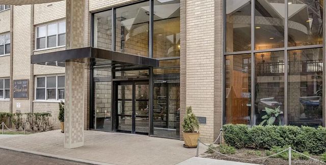 102-30 66th Road 17B, Forest Hills, NY 11375