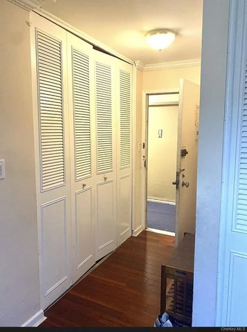 102-30 66th Road 17B, Forest Hills, NY 11375