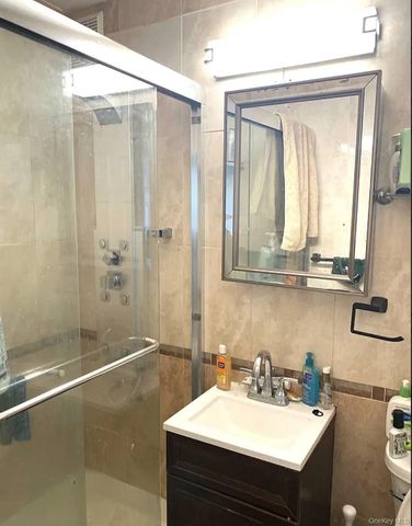 102-30 66th Road 17B, Forest Hills, NY 11375