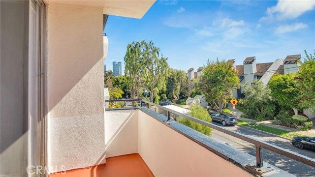10725 Ohio Avenue 301, Los Angeles, CA 90024