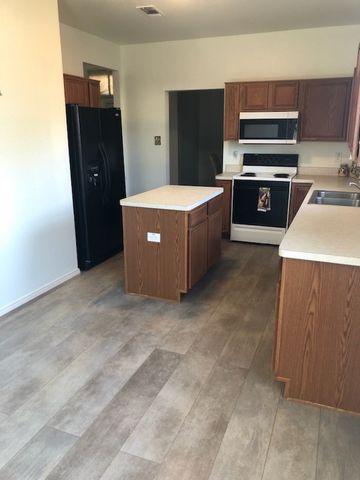 716 Kristi Lane, Cedar Hill, TX 75104