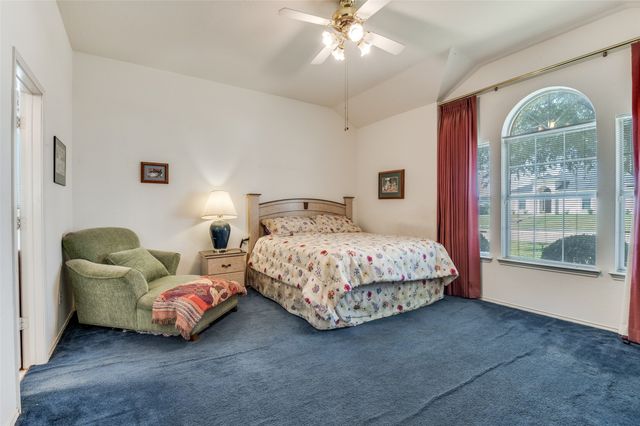 716 Kristi Lane, Cedar Hill, TX 75104