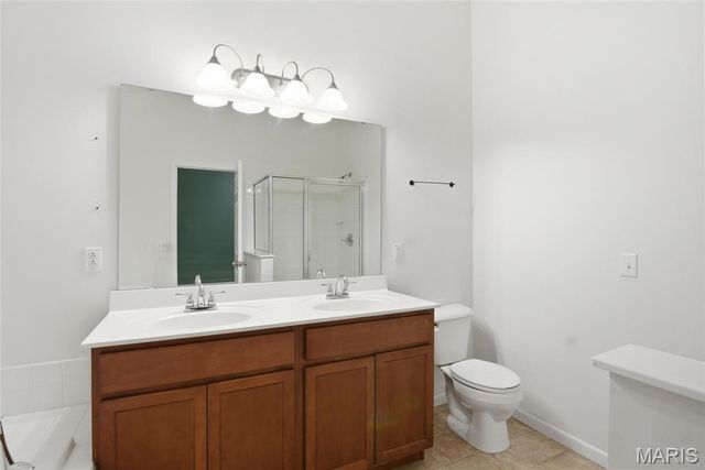 528 Micahs Way, Columbia, IL 62236