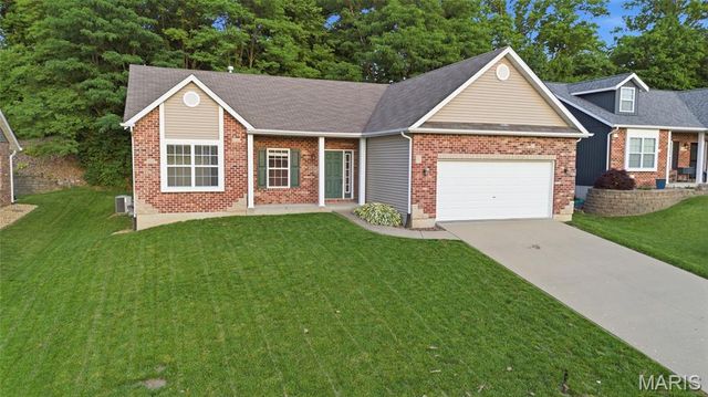 528 Micahs Way, Columbia, IL 62236