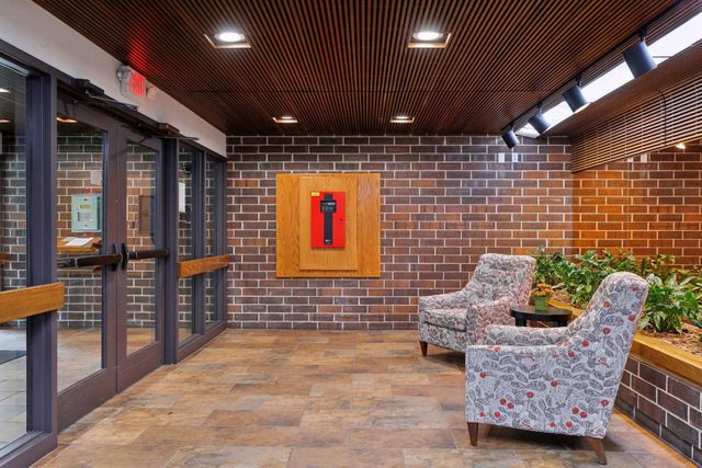 2275 Youngman Avenue 308W, Saint Paul, MN 55116