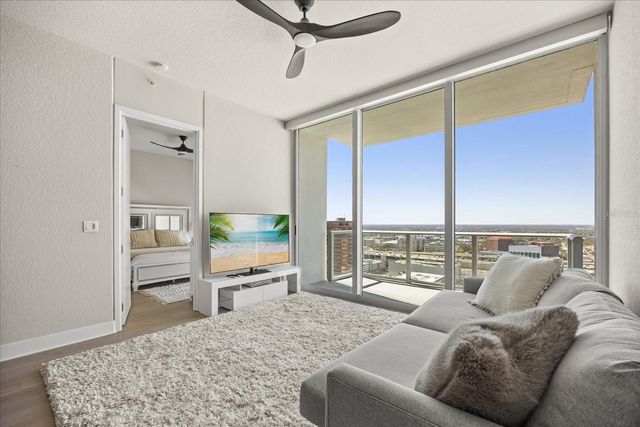 150 E ROBINSON STREET 26B, Orlando, FL 32801