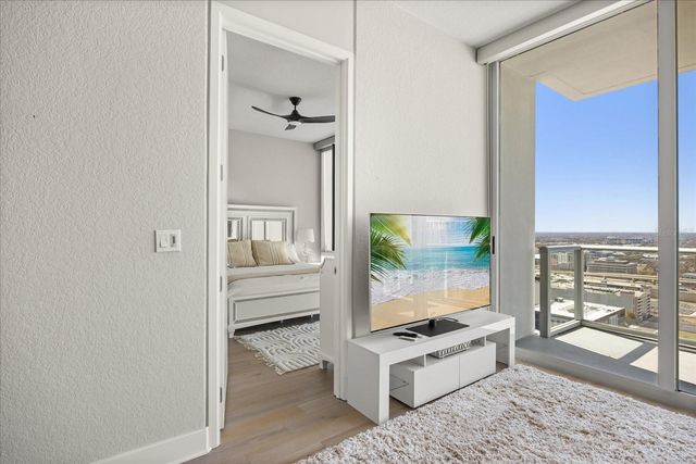 150 E ROBINSON STREET 26B, Orlando, FL 32801