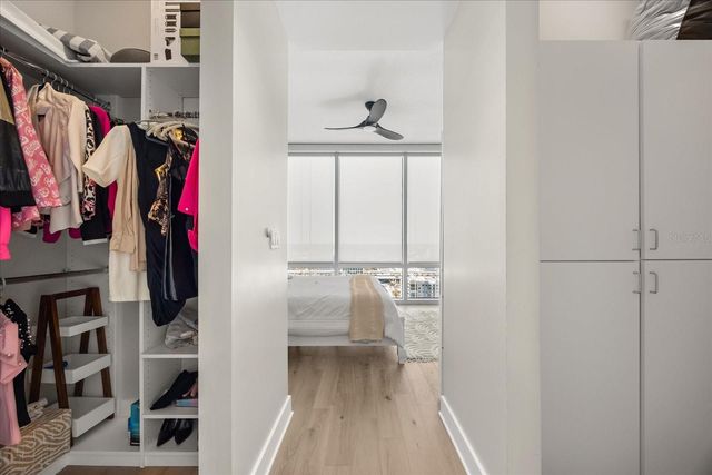 150 E ROBINSON STREET 26B, Orlando, FL 32801