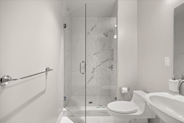 150 E ROBINSON STREET 26B, Orlando, FL 32801