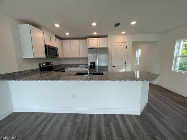 6391 Brant Bay BLVD 101, North Fort Myers, FL 33917