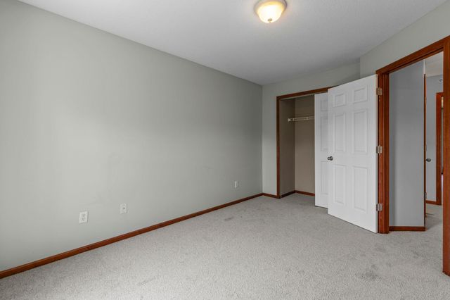 16217 50th Avenue N, Plymouth, MN 55446