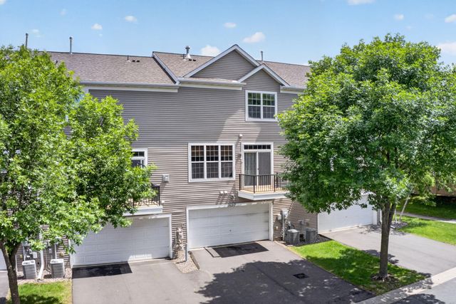 16217 50th Avenue N, Plymouth, MN 55446