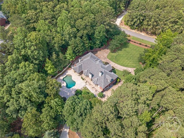 2431 Rabbit Farm Circle, Loganville, GA 30052