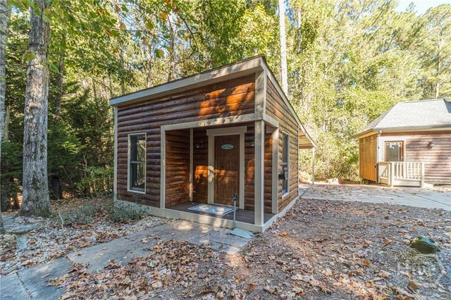 2431 Rabbit Farm Circle, Loganville, GA 30052
