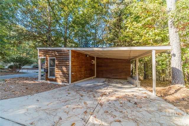2431 Rabbit Farm Circle, Loganville, GA 30052