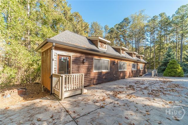 2431 Rabbit Farm Circle, Loganville, GA 30052