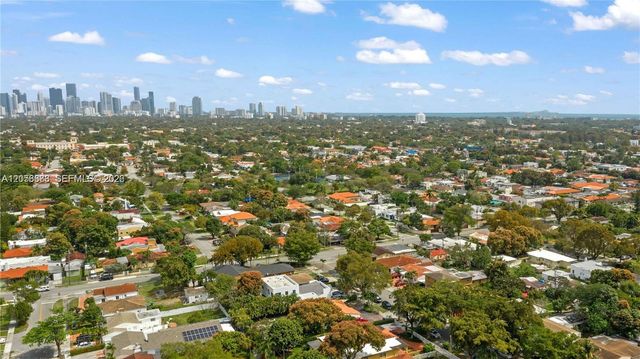 2427 SW 12th St, Miami, FL 33135