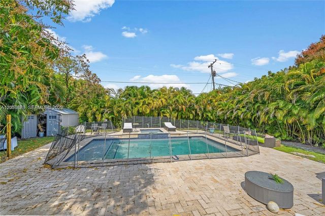 2427 SW 12th St, Miami, FL 33135