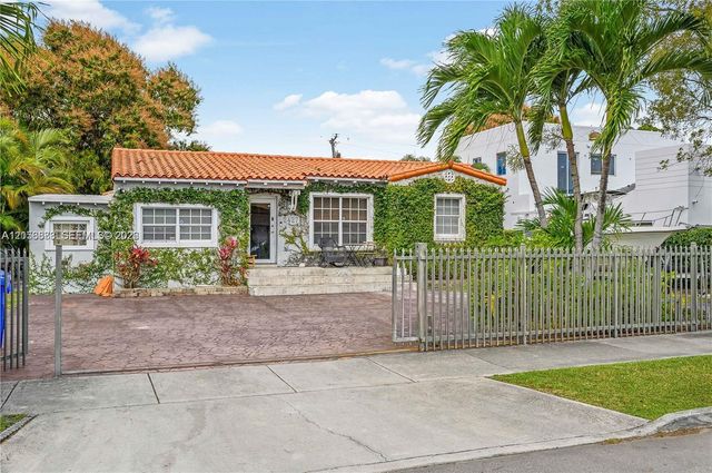 2427 SW 12th St, Miami, FL 33135